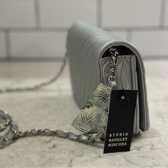 Badgley Mischka Silver Crossbody Bag with Round Plate - Picture 5 of 9